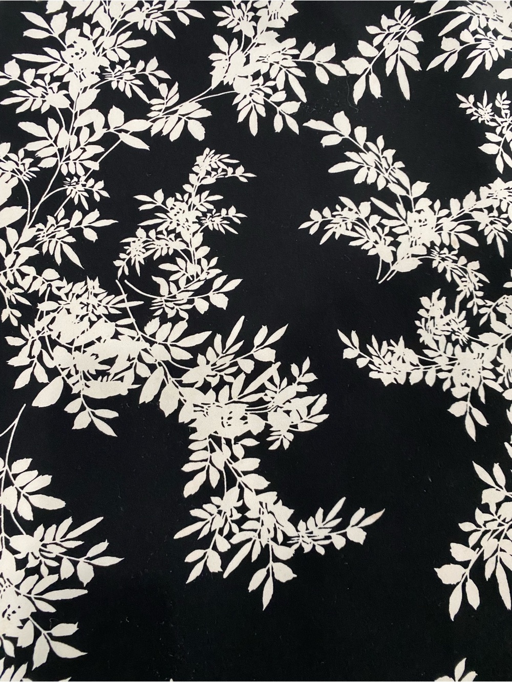 Vince Camuto Black Pencil Stretch Skirt with White Floral Print - Picture 2 of 5